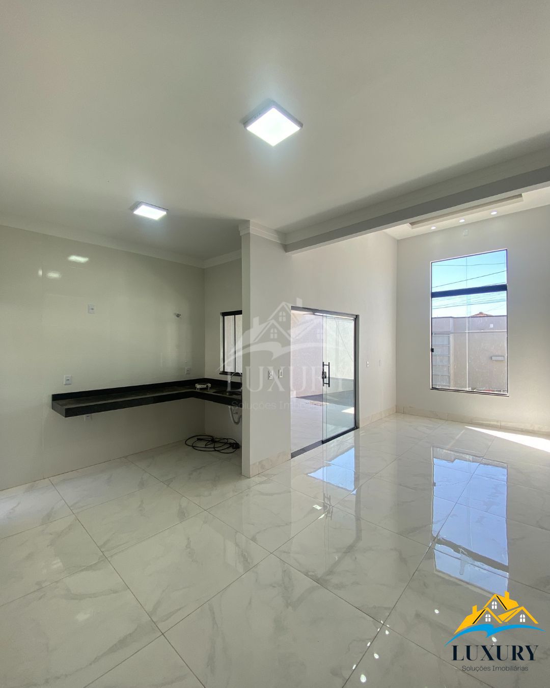 Casa à venda com 3 quartos, 100m² - Foto 6