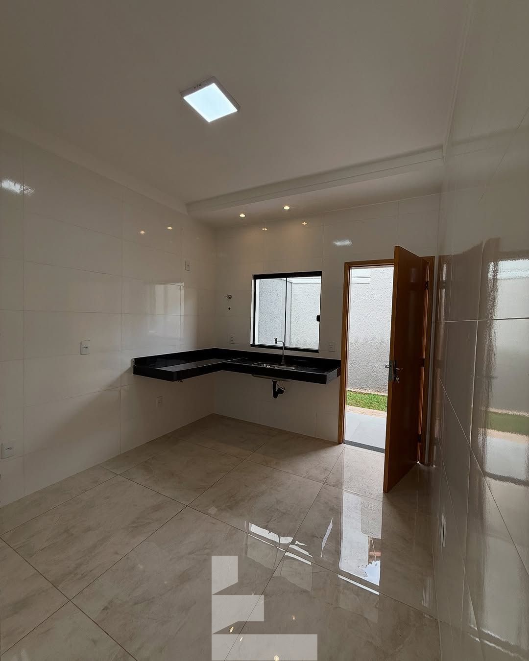 Casa à venda com 3 quartos, 110m² - Foto 6