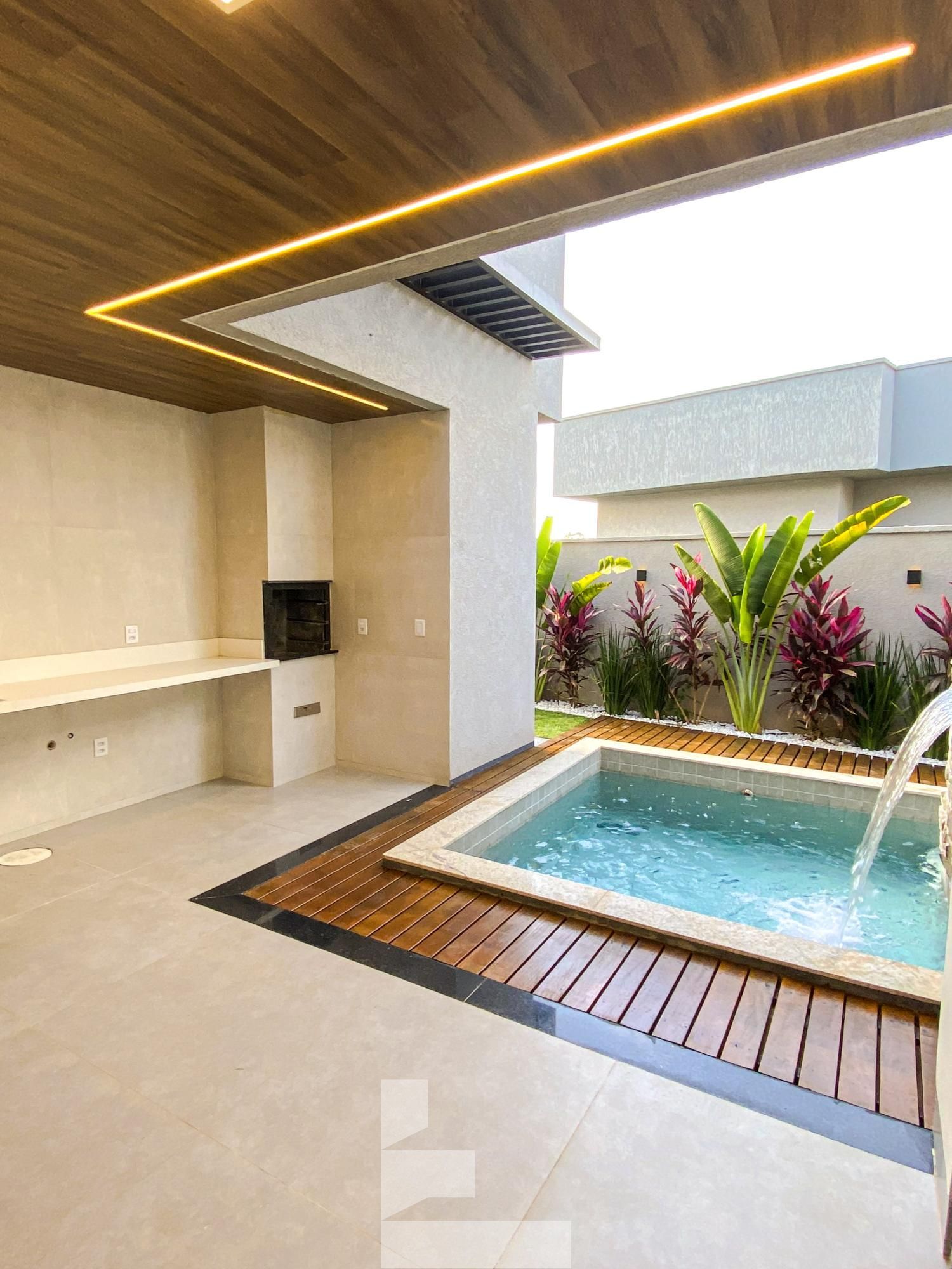 Casa à venda com 4 quartos, 185m² - Foto 9