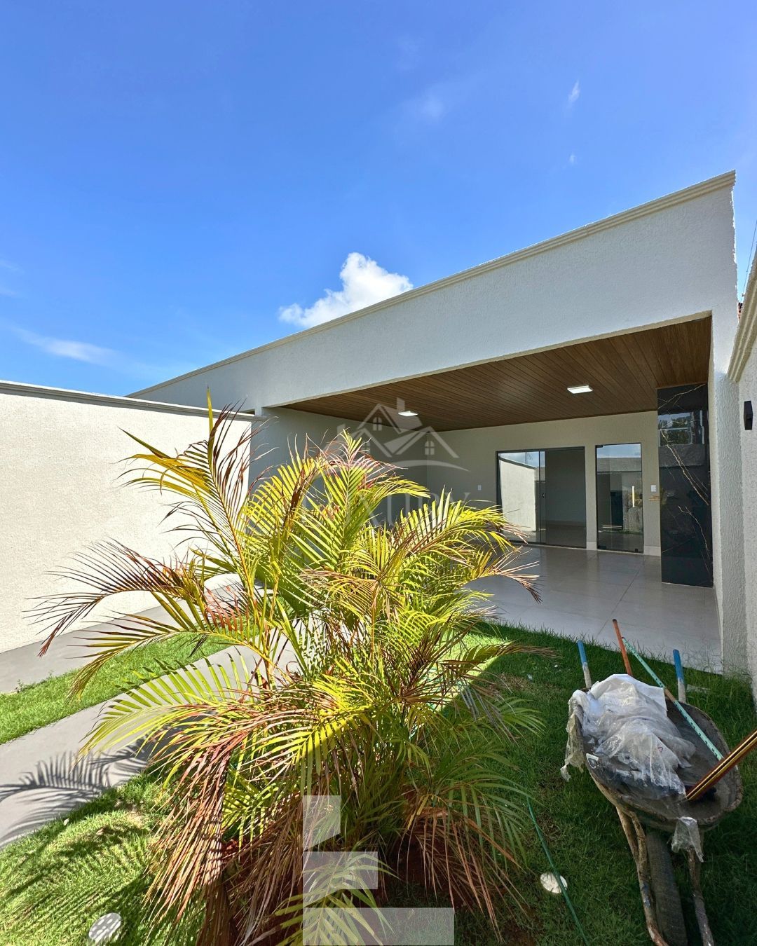 Casa à venda com 3 quartos, 110m² - Foto 1