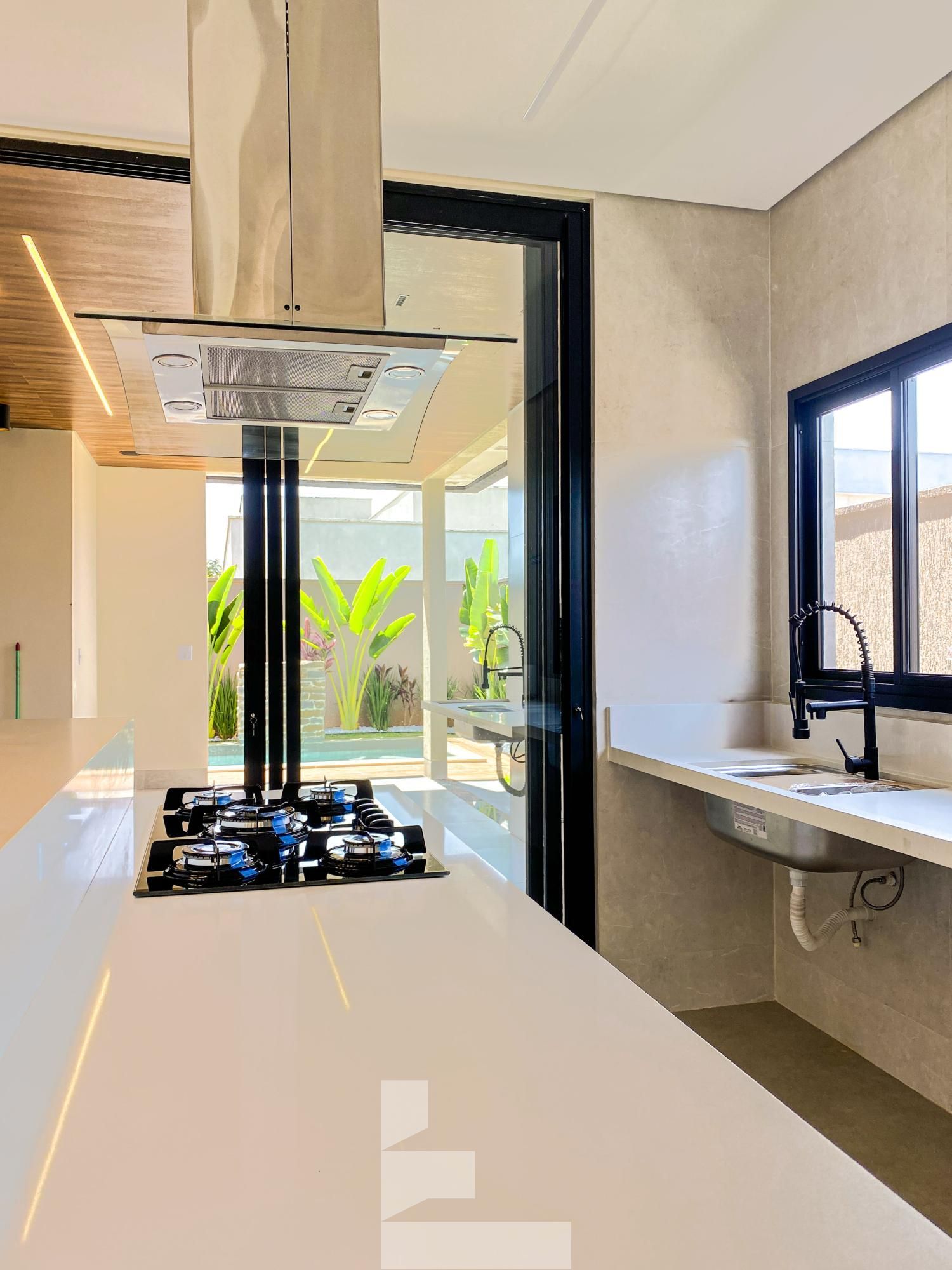 Casa à venda com 4 quartos, 180m² - Foto 8