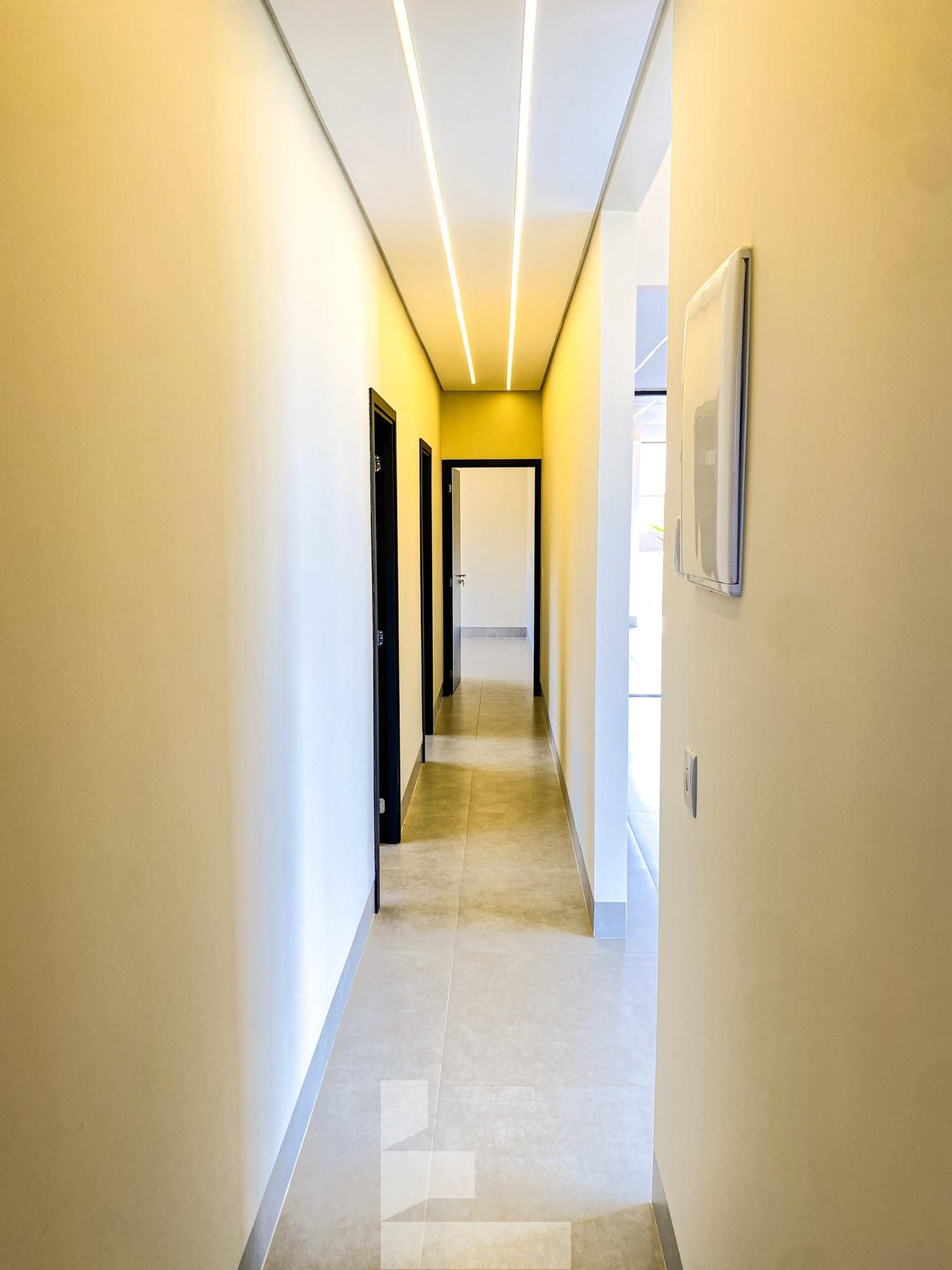 Casa à venda com 4 quartos, 180m² - Foto 21