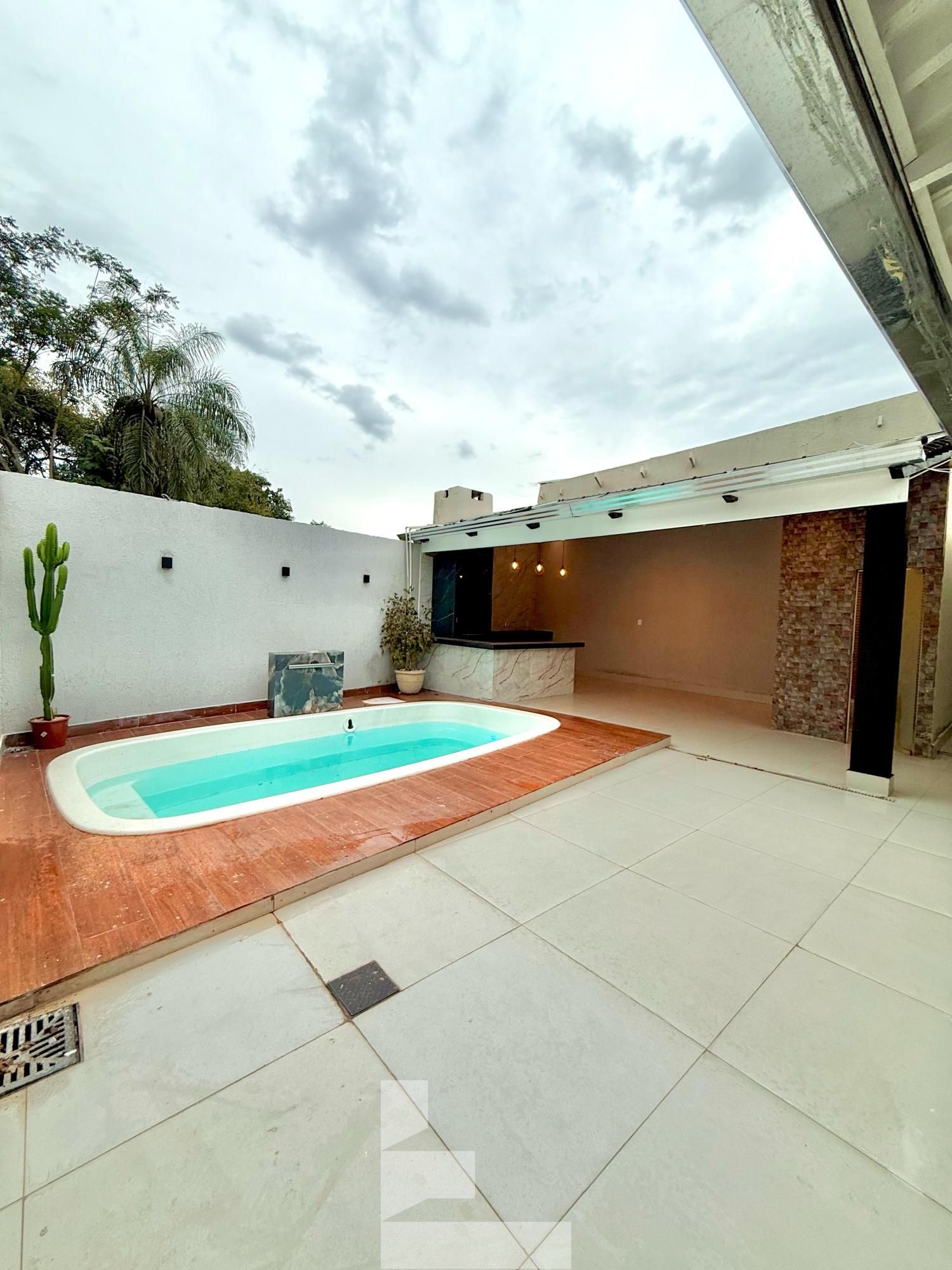 Casa à venda com 3 quartos, 200m² - Foto 12