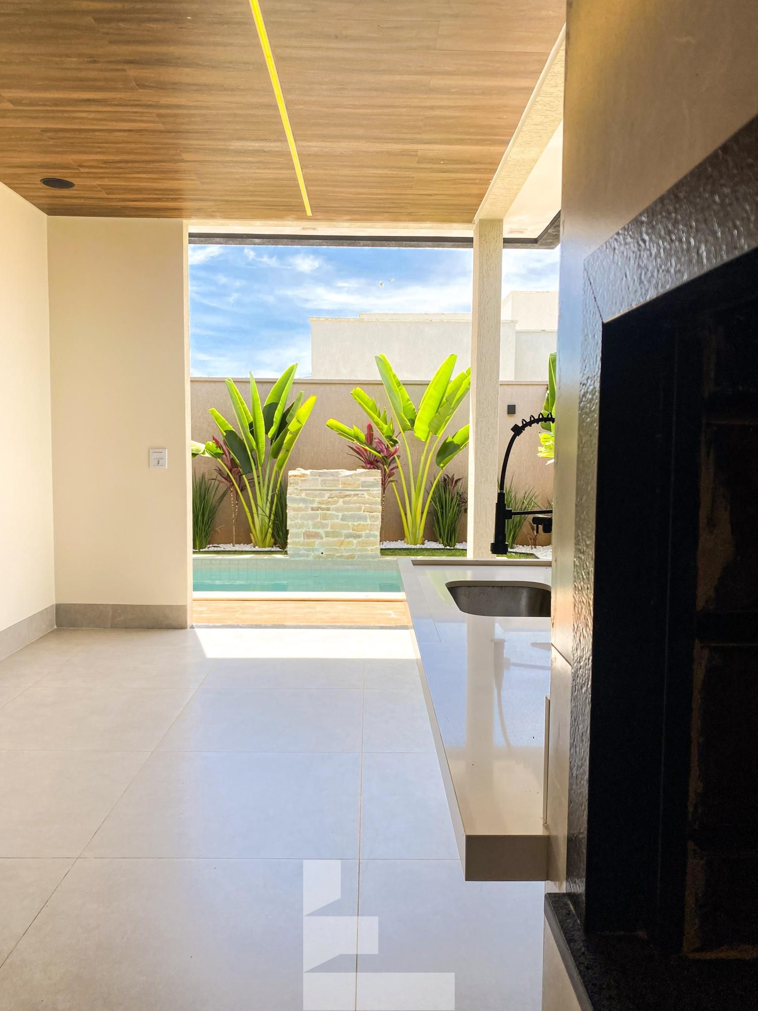 Casa à venda com 4 quartos, 180m² - Foto 9