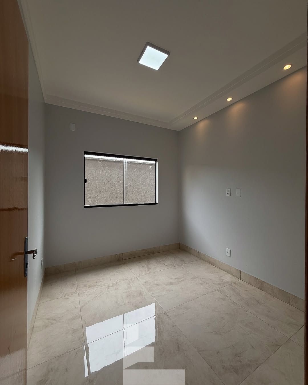 Casa à venda com 3 quartos, 110m² - Foto 11