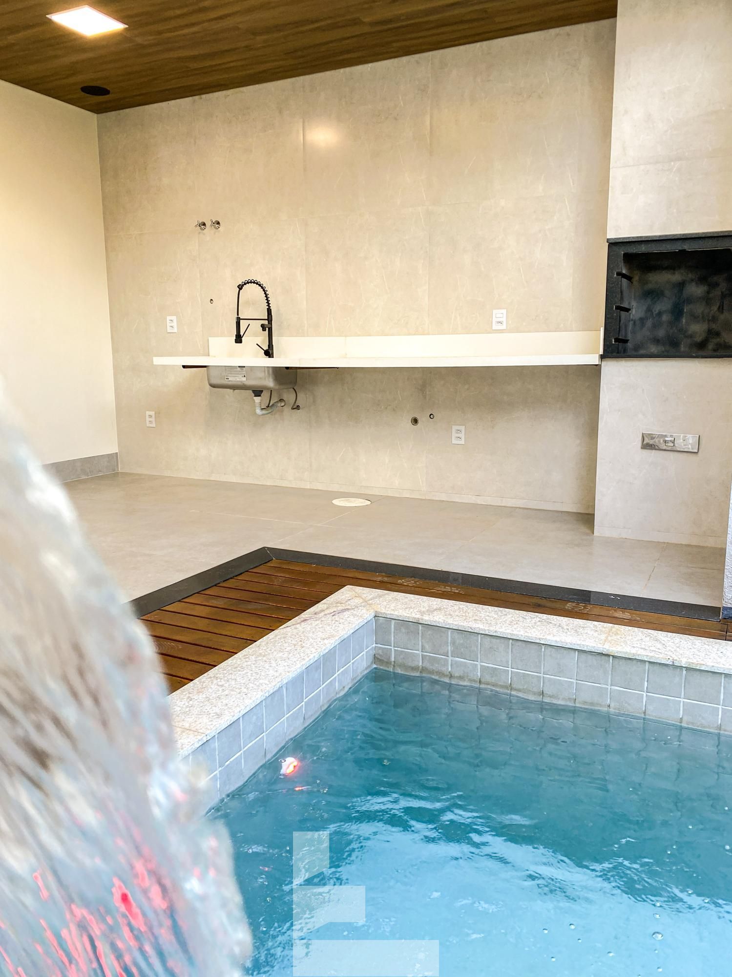 Casa à venda com 4 quartos, 185m² - Foto 12