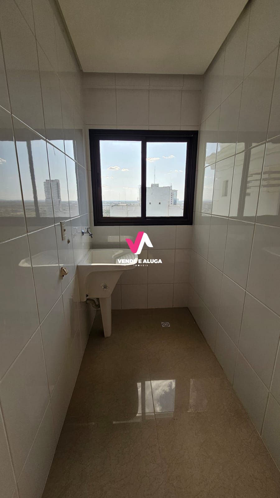 Apartamento à venda com 3 quartos, 123m² - Foto 19