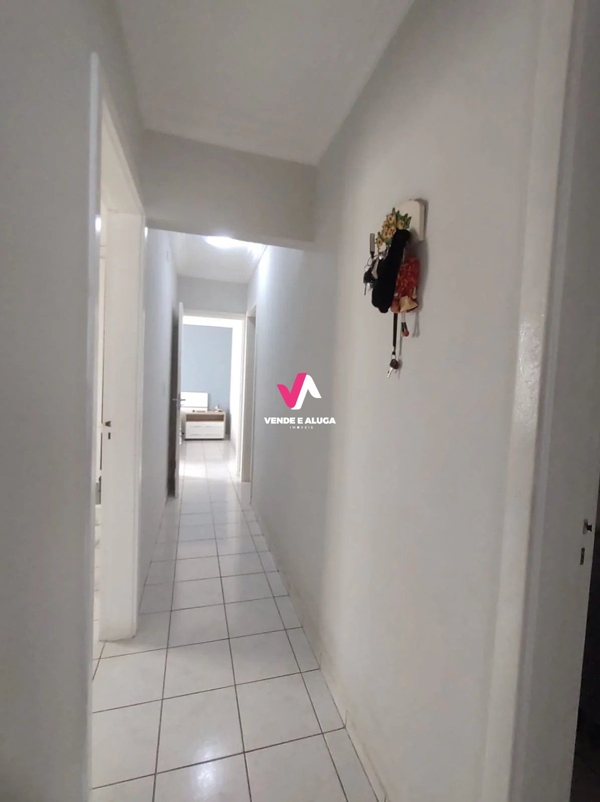 Casa à venda com 4 quartos, 201m² - Foto 13