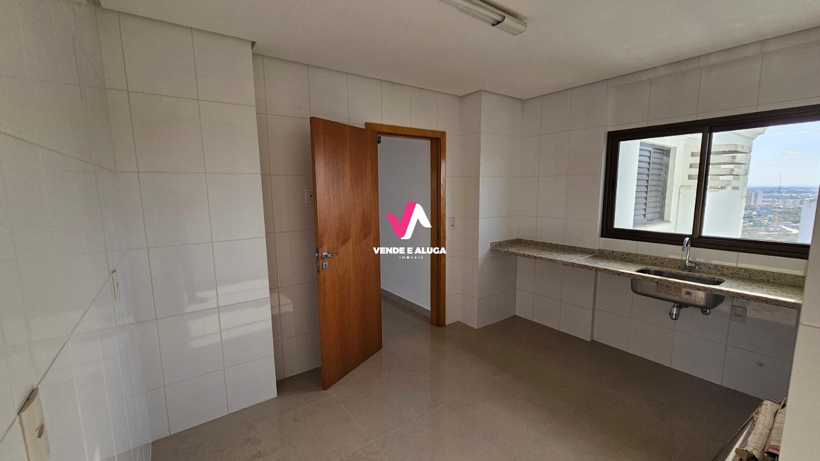 Apartamento à venda com 3 quartos, 123m² - Foto 17