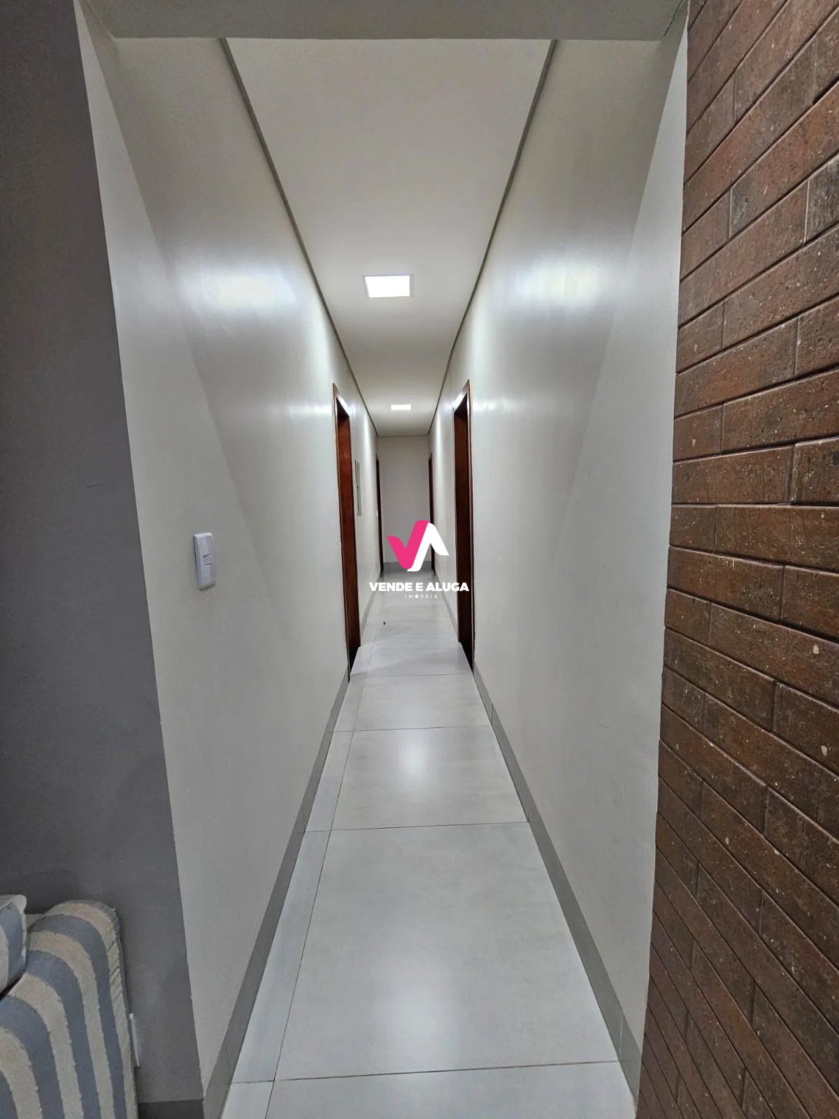 Casa de Condomínio à venda com 4 quartos, 350m² - Foto 11