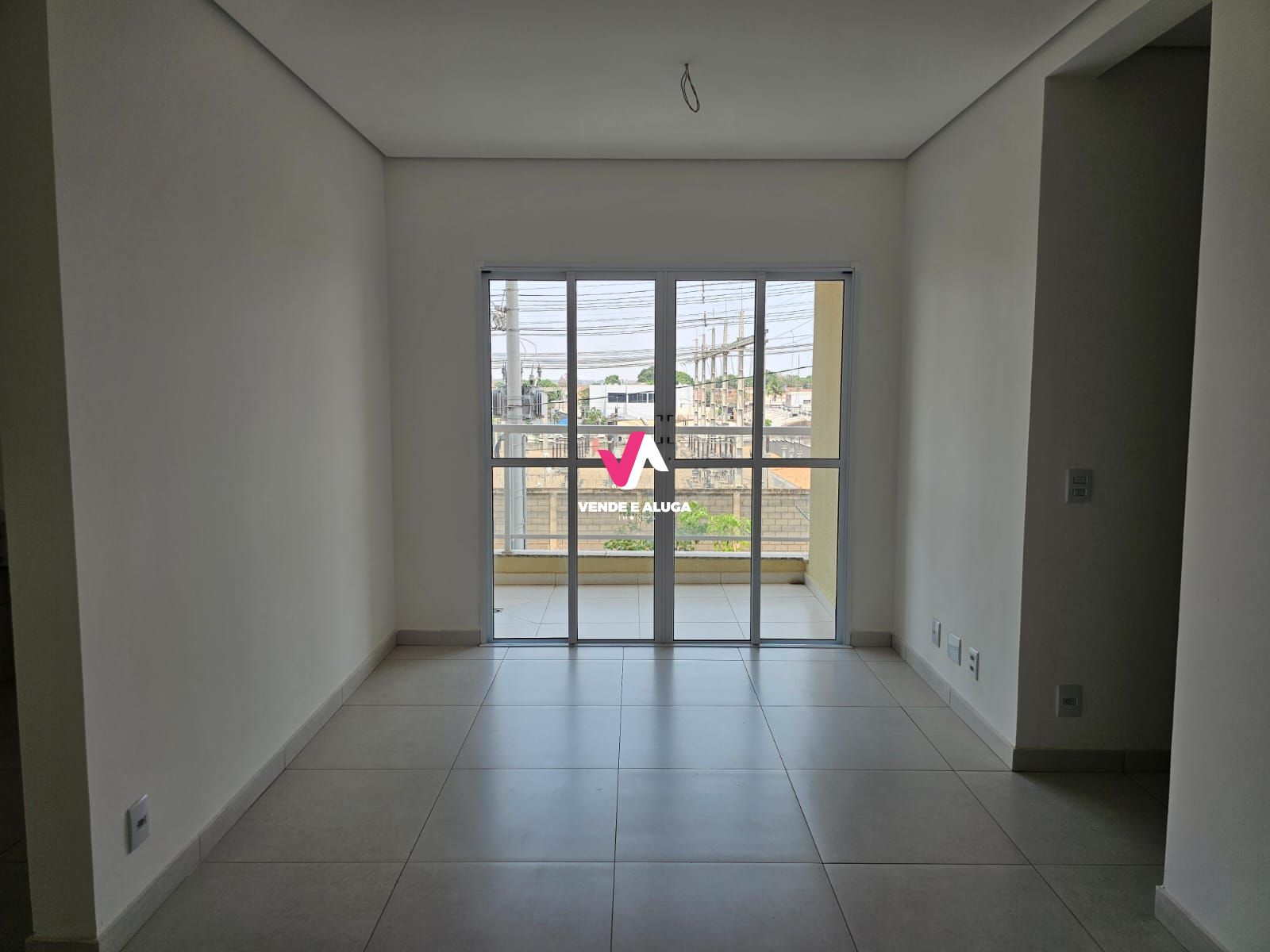 Apartamento à venda com 3 quartos, 84m² - Foto 4