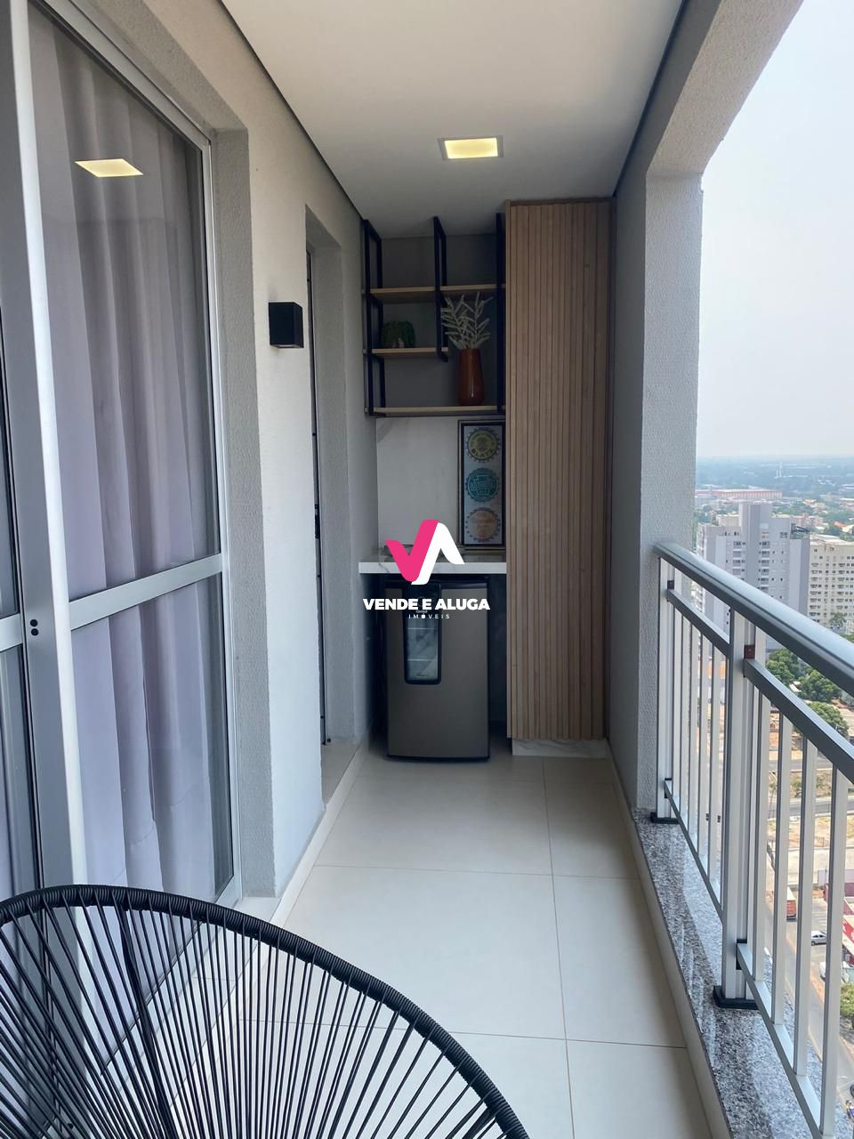 Apartamento à venda com 3 quartos, 91m² - Foto 2