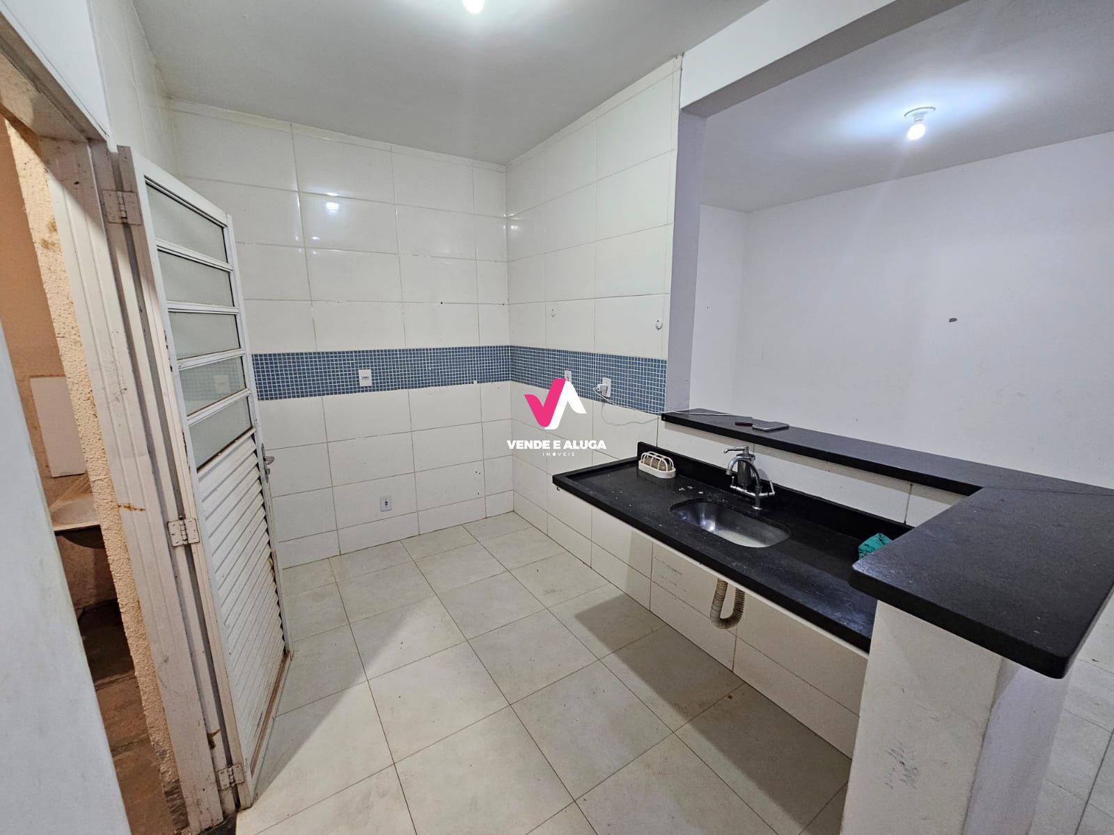 Casa de Condomínio à venda com 2 quartos, 76m² - Foto 5