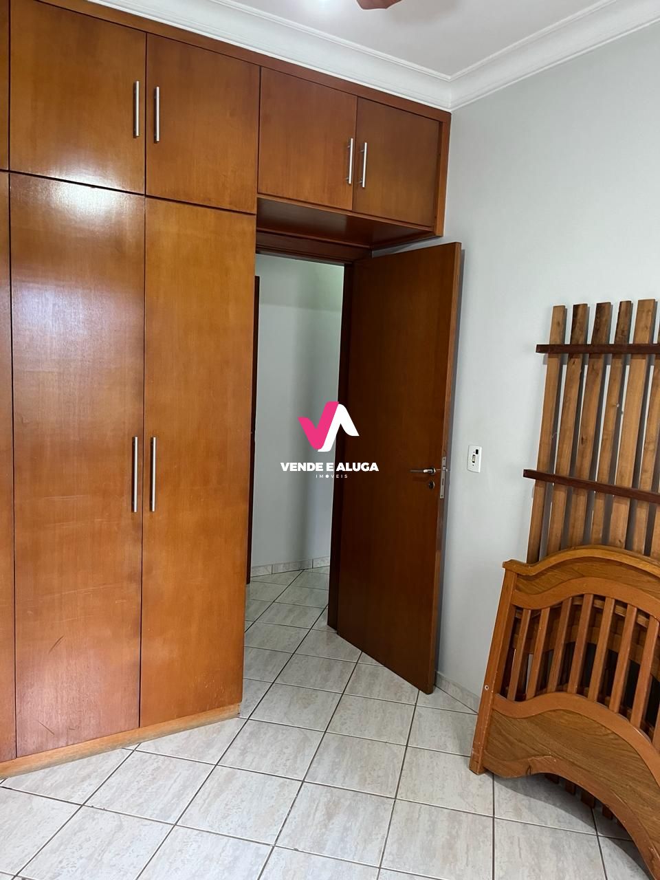 Apartamento à venda com 3 quartos, 121m² - Foto 13