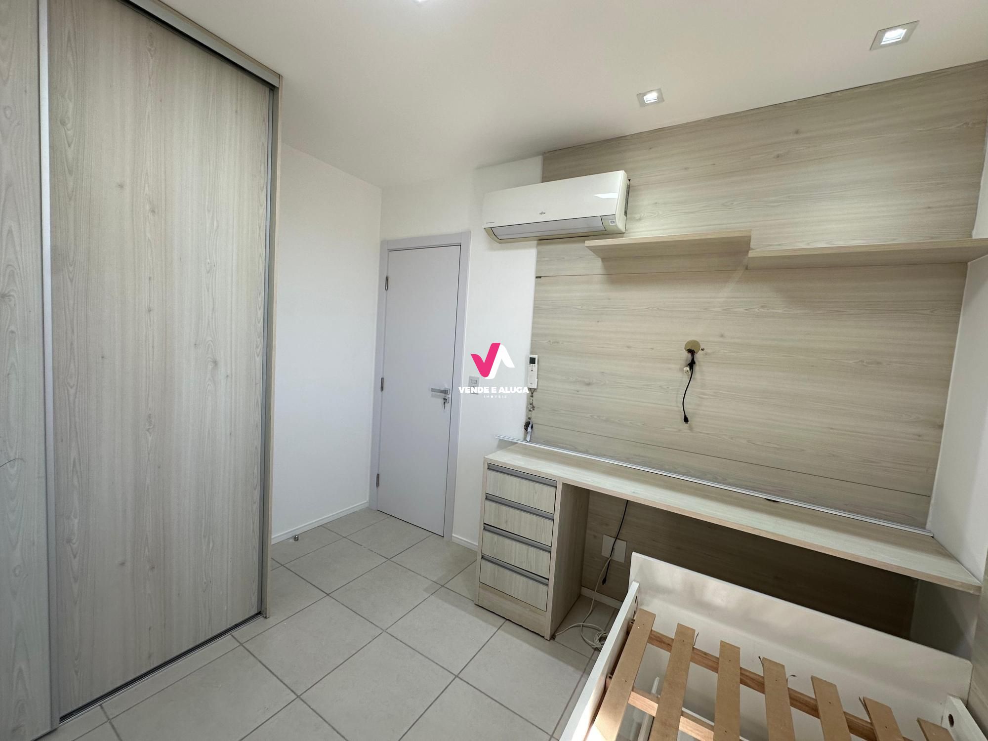 Apartamento à venda com 3 quartos, 98m² - Foto 7