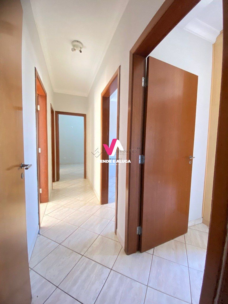 Apartamento à venda com 3 quartos, 121m² - Foto 8