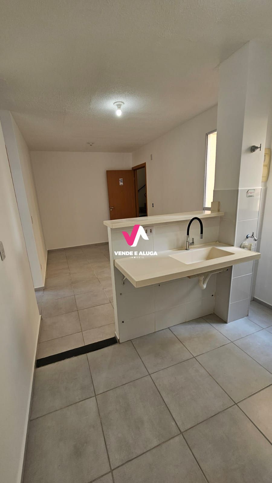 Apartamento à venda com 2 quartos, 40m² - Foto 5