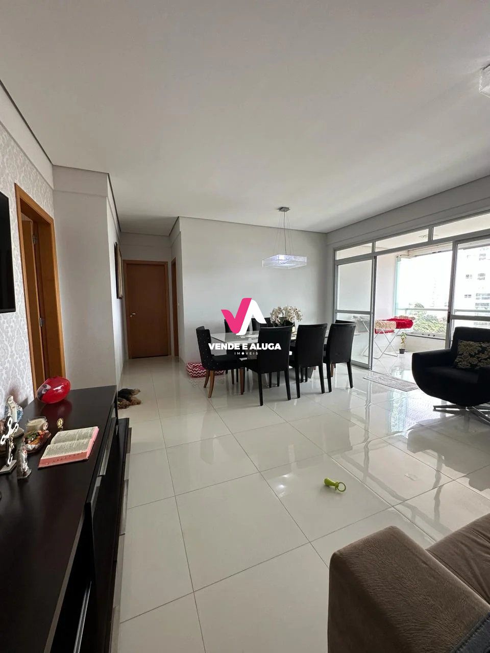 Apartamento à venda com 4 quartos, 147m² - Foto 1