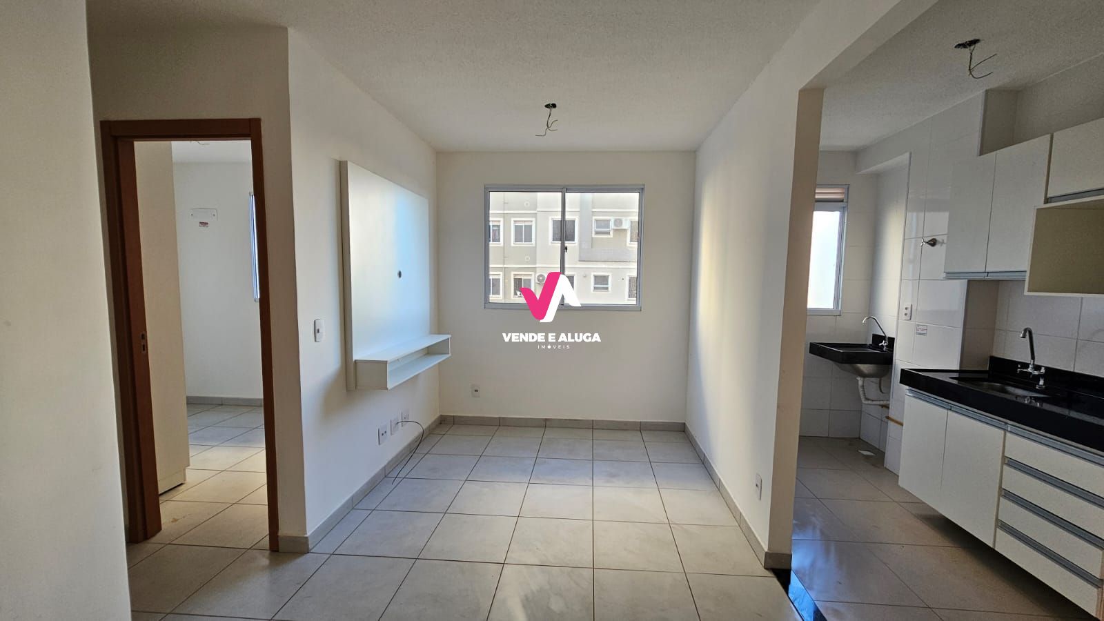 Apartamento à venda com 2 quartos, 40m² - Foto 1