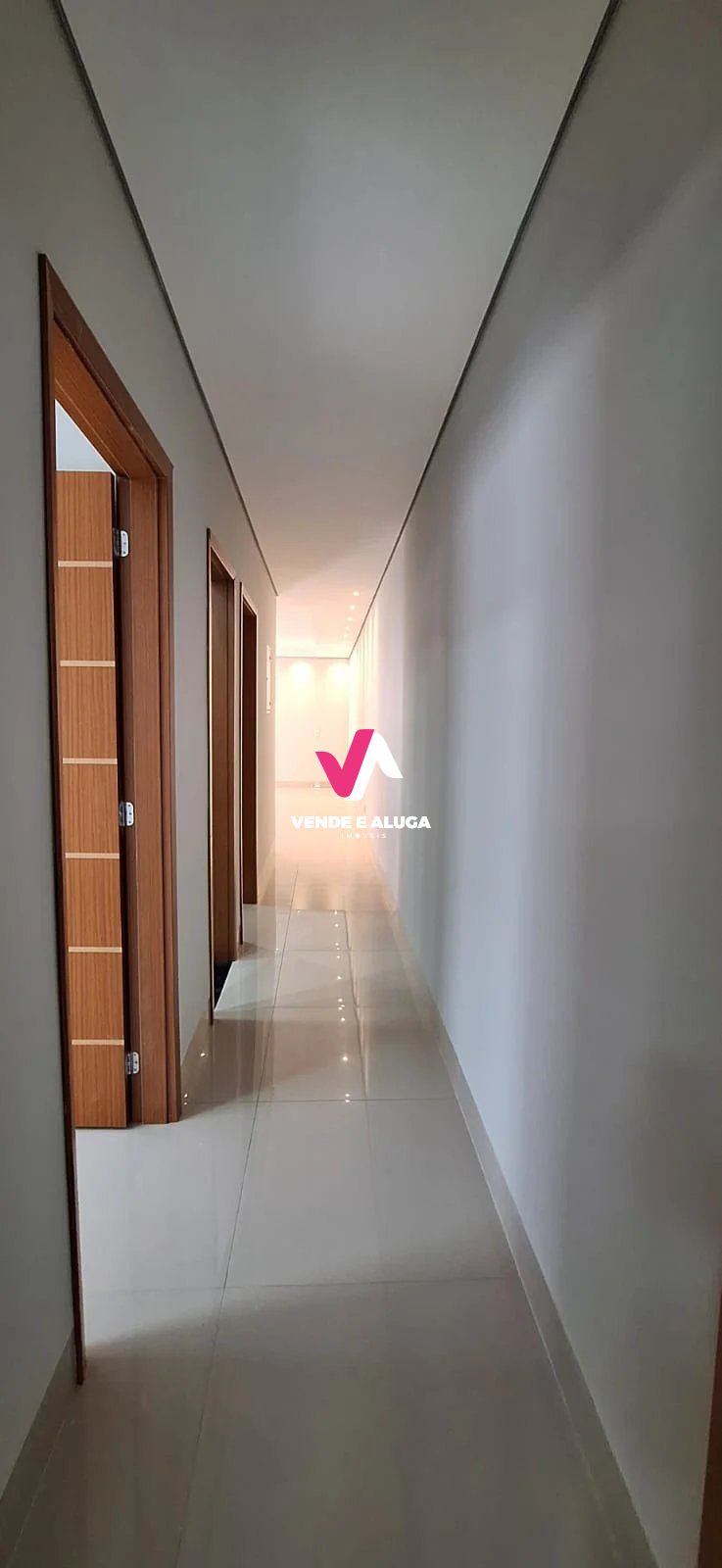 Casa à venda com 3 quartos, 116m² - Foto 4