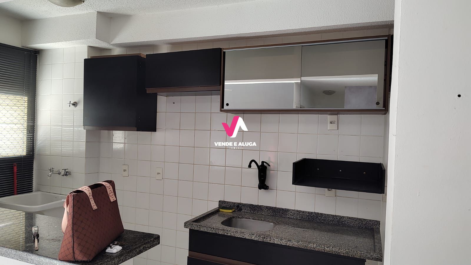 Apartamento à venda com 2 quartos, 55m² - Foto 2