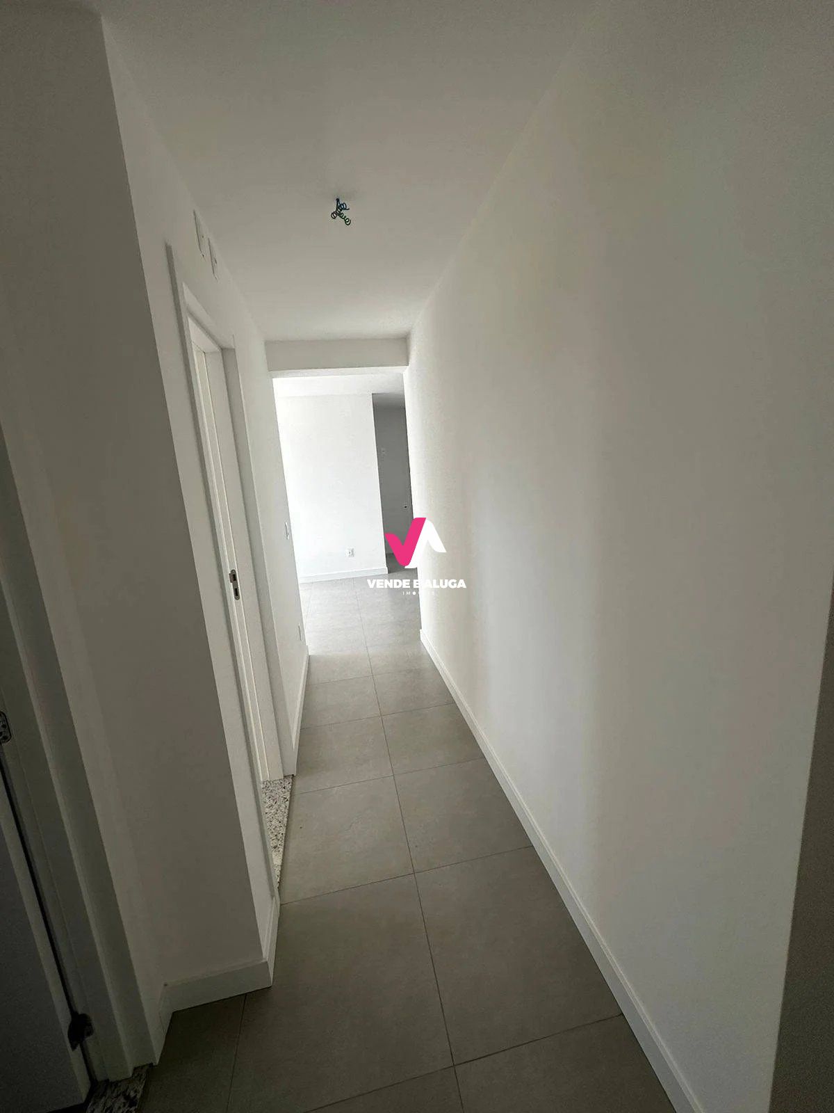 Apartamento à venda com 2 quartos, 66m² - Foto 10