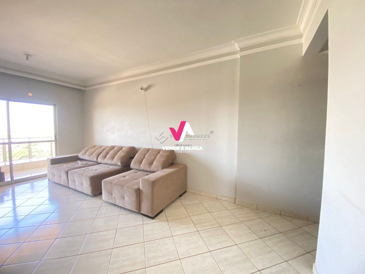 Apartamento à venda com 3 quartos, 121m² - Foto 4