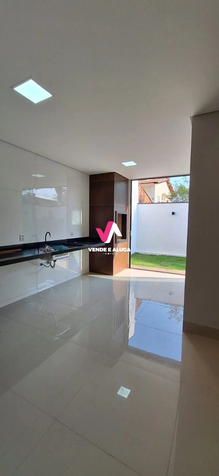 Casa à venda com 3 quartos, 116m² - Foto 5