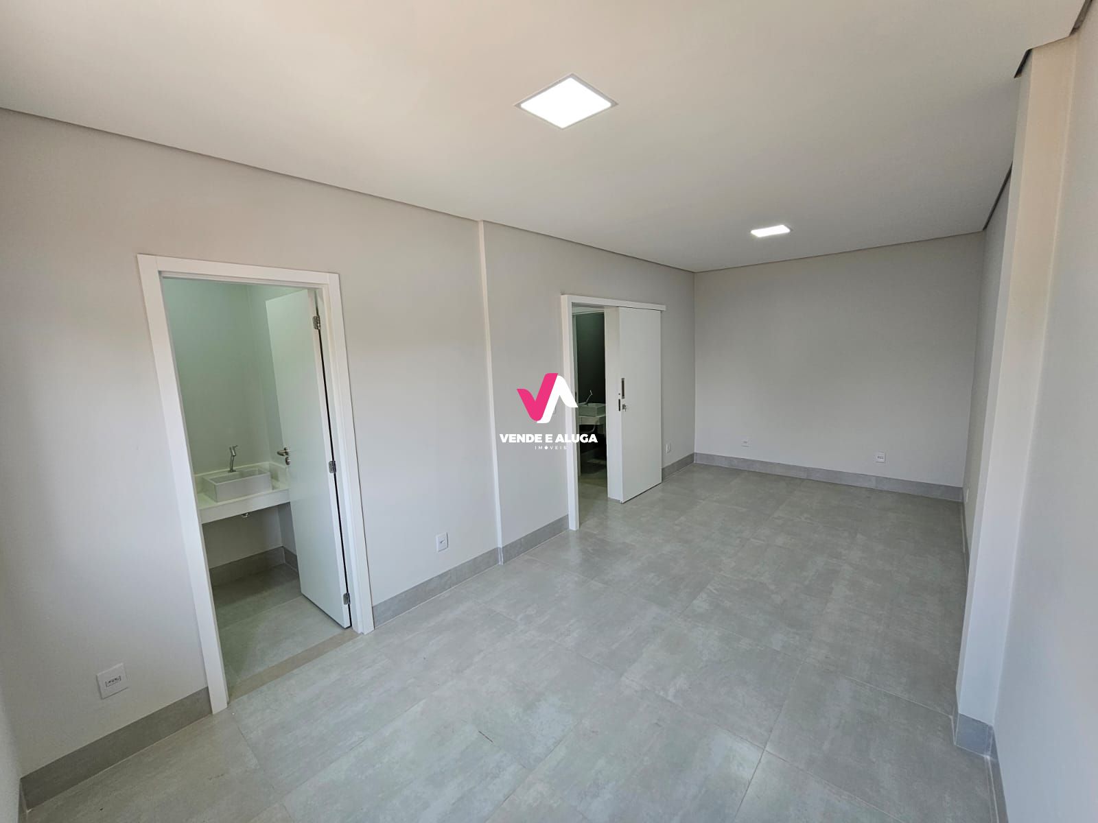 Conjunto Comercial-Sala para alugar com 4 quartos, 82m² - Foto 16