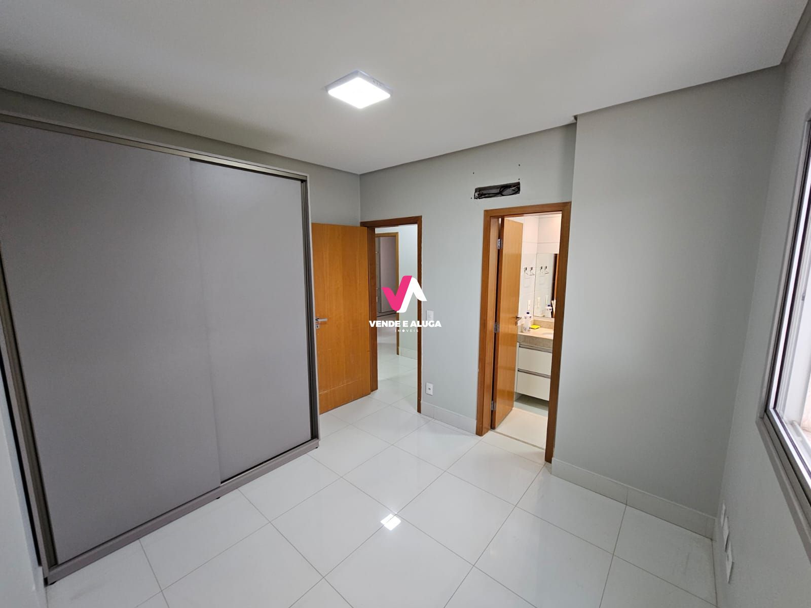 Apartamento para alugar com 3 quartos, 132m² - Foto 9