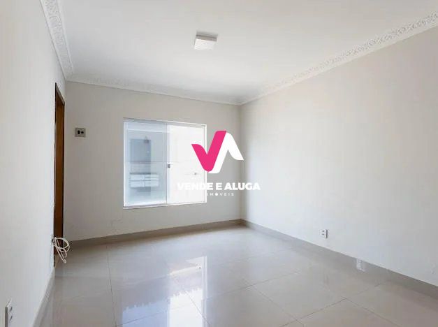 Casa à venda com 2 quartos, 245m² - Foto 6