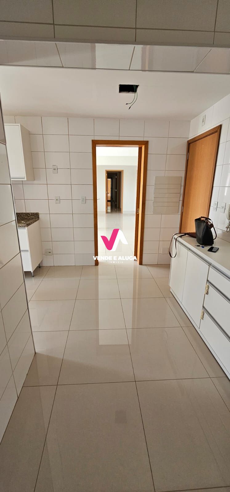 Apartamento para alugar com 3 quartos, 144m² - Foto 3