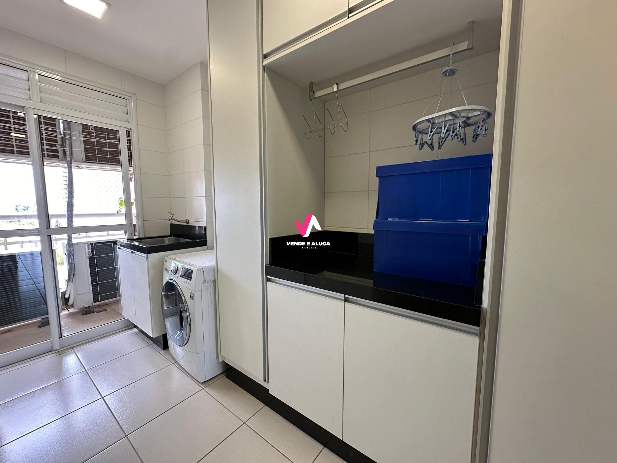 Apartamento à venda com 3 quartos, 205m² - Foto 23