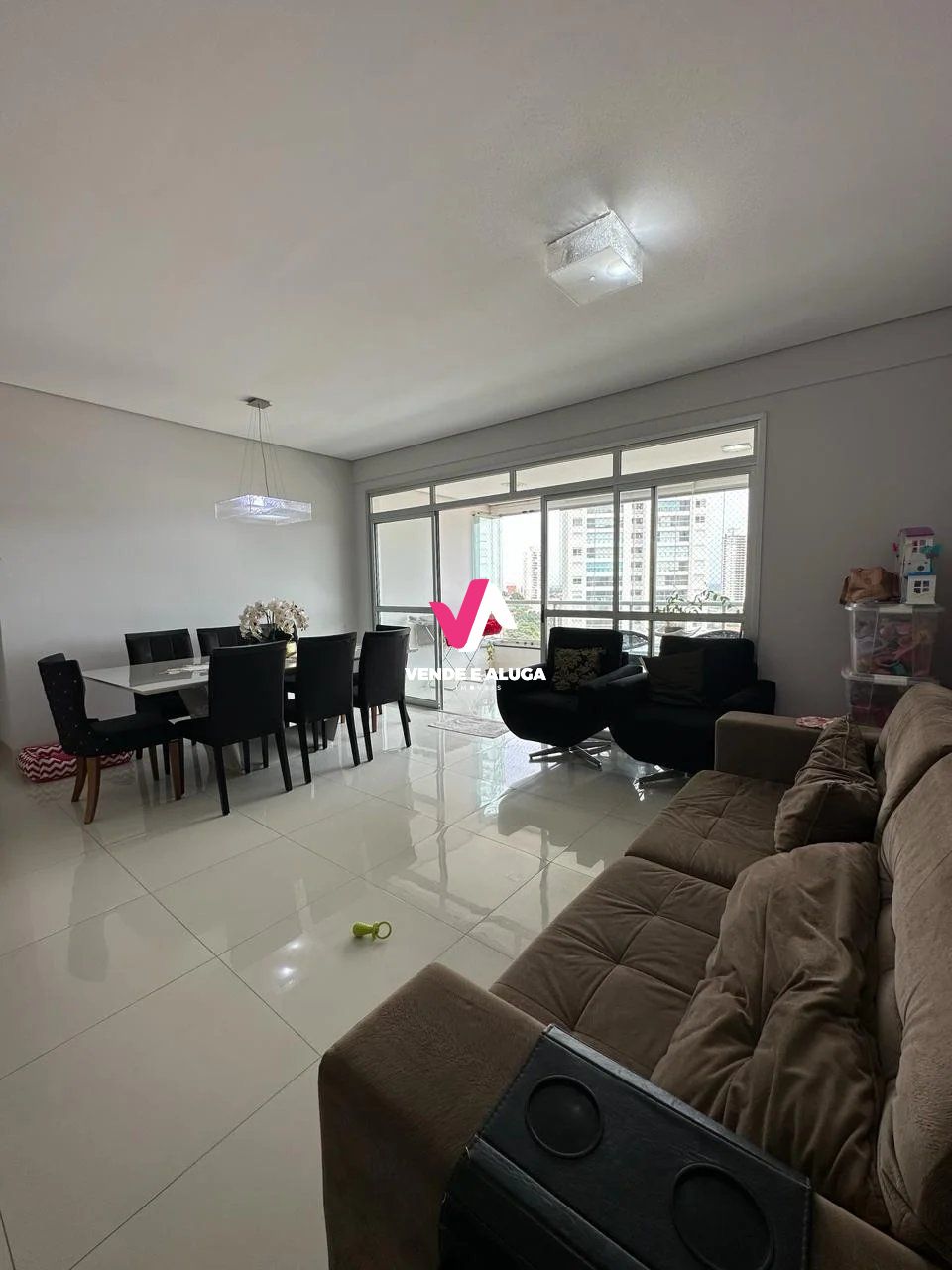 Apartamento à venda com 4 quartos, 147m² - Foto 4