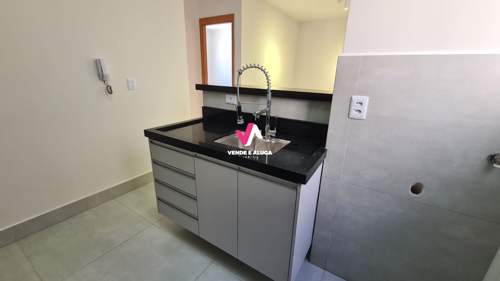 Apartamento à venda com 2 quartos, 40m² - Foto 5