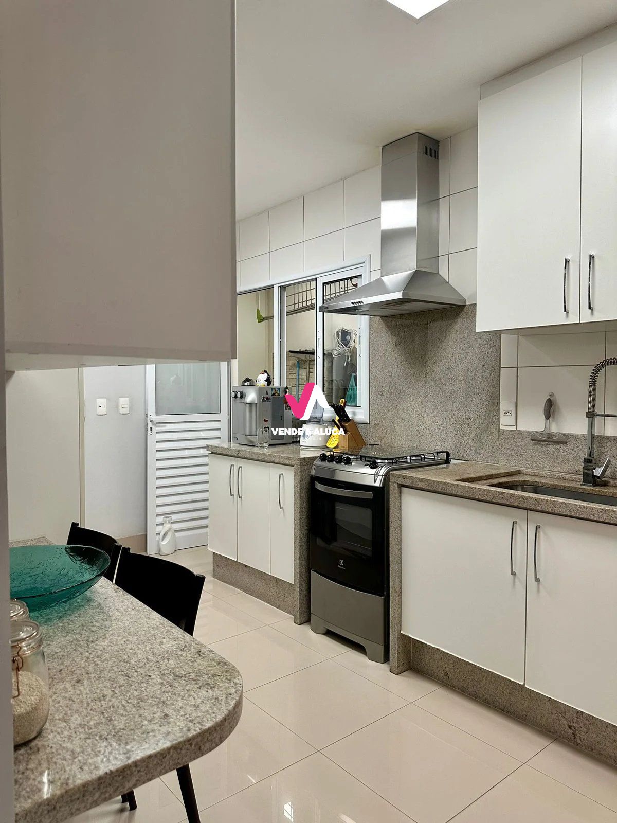 Apartamento à venda com 3 quartos, 117m² - Foto 10