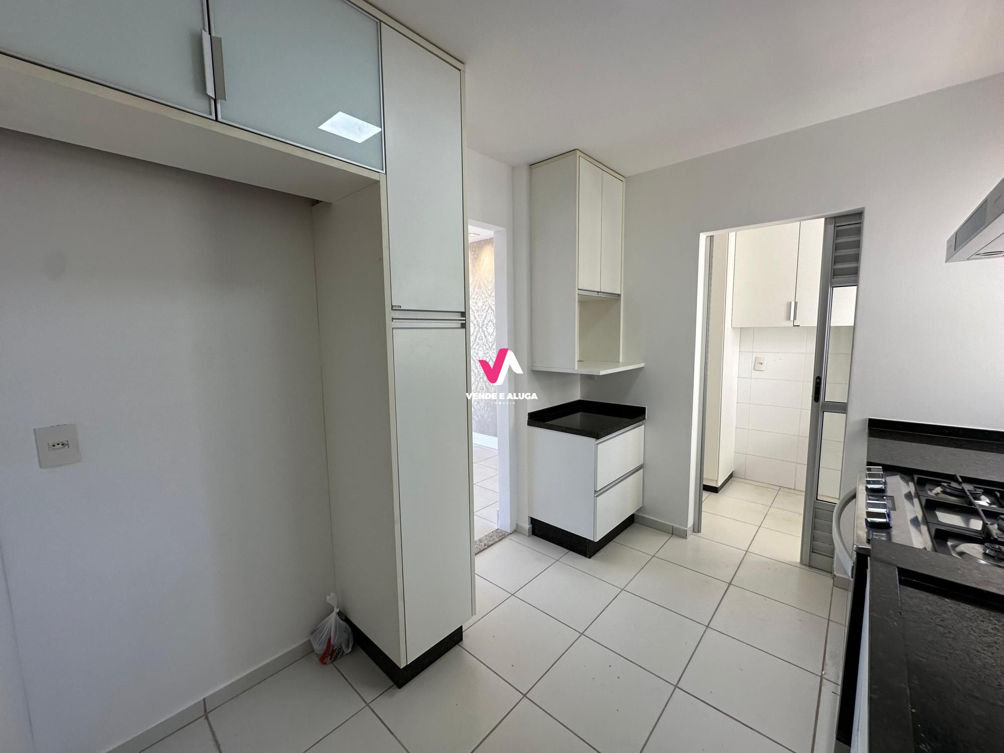 Apartamento à venda com 3 quartos, 98m² - Foto 12