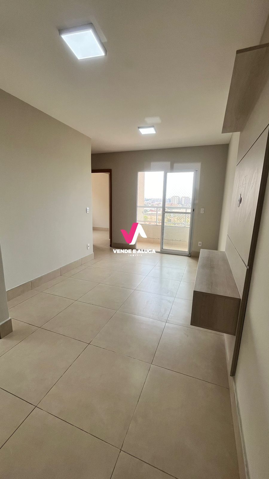 Apartamento à venda com 2 quartos, 42m² - Foto 1