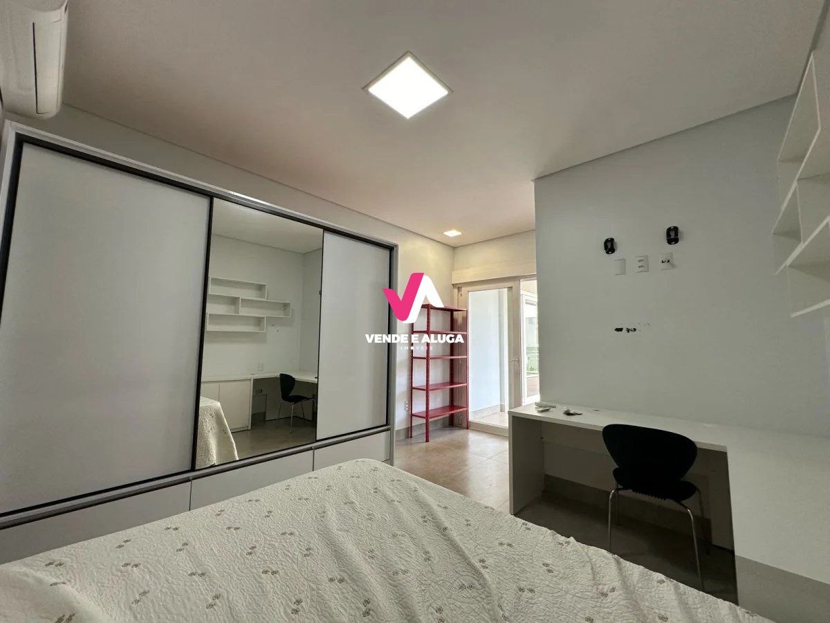 Casa de Condomínio à venda com 3 quartos, 330m² - Foto 8