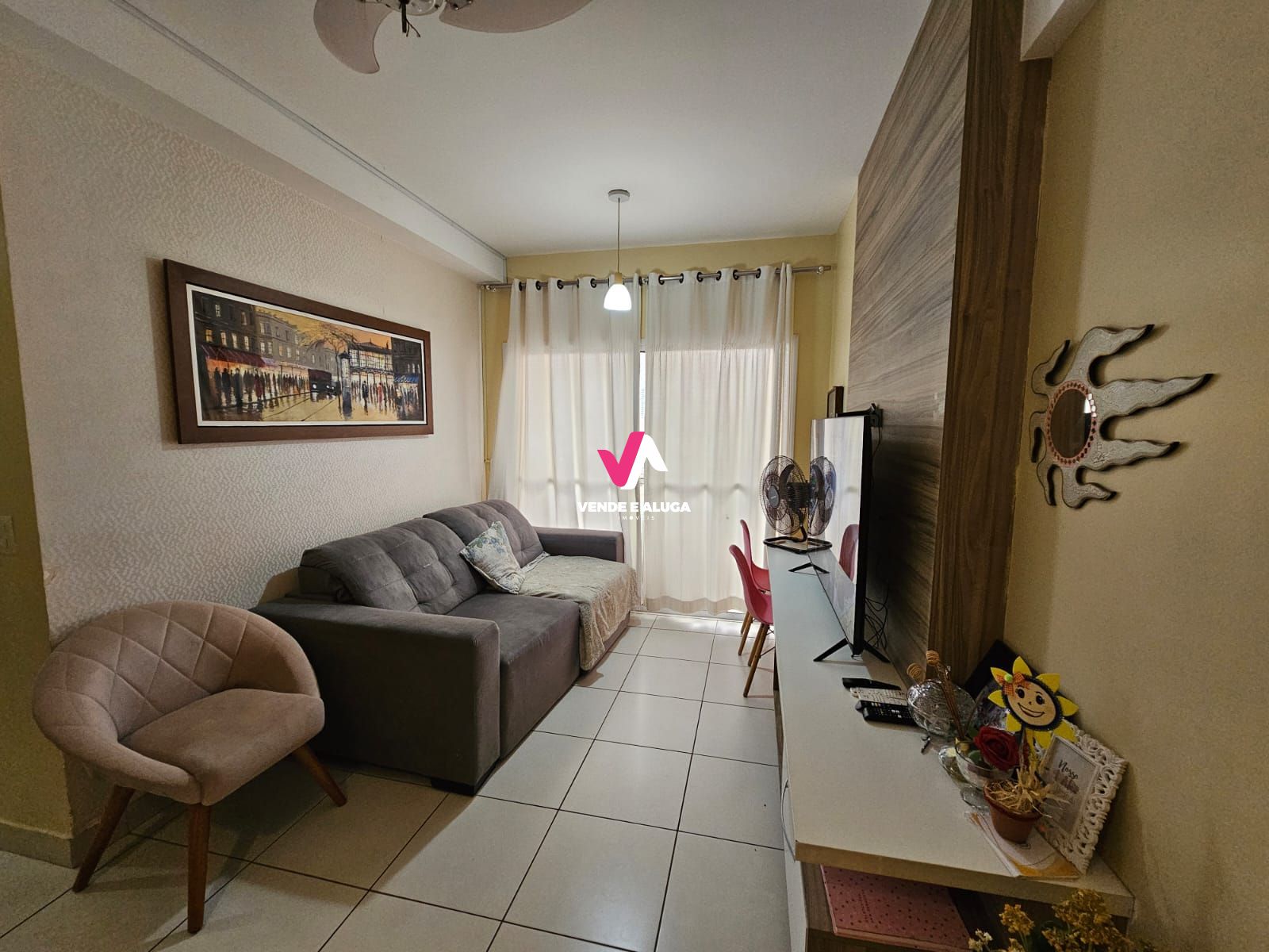 Apartamento à venda com 3 quartos, 72m² - Foto 2