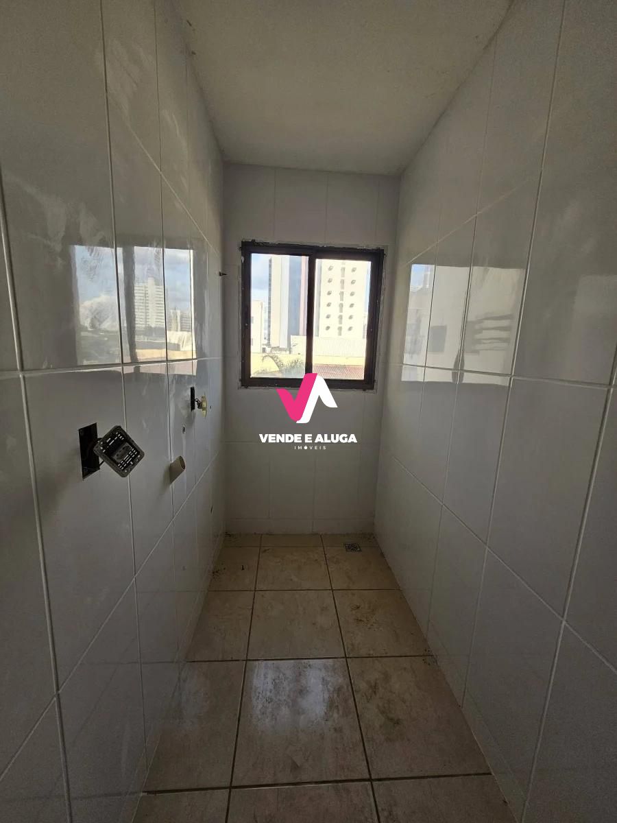 Apartamento à venda com 3 quartos, 123m² - Foto 10