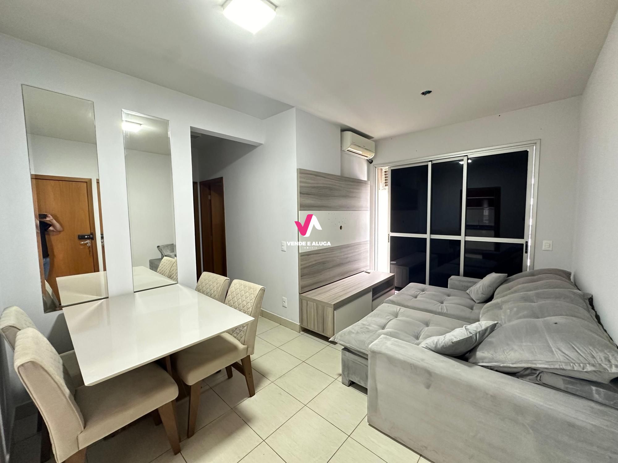 Apartamento à venda com 2 quartos, 69m² - Foto 1