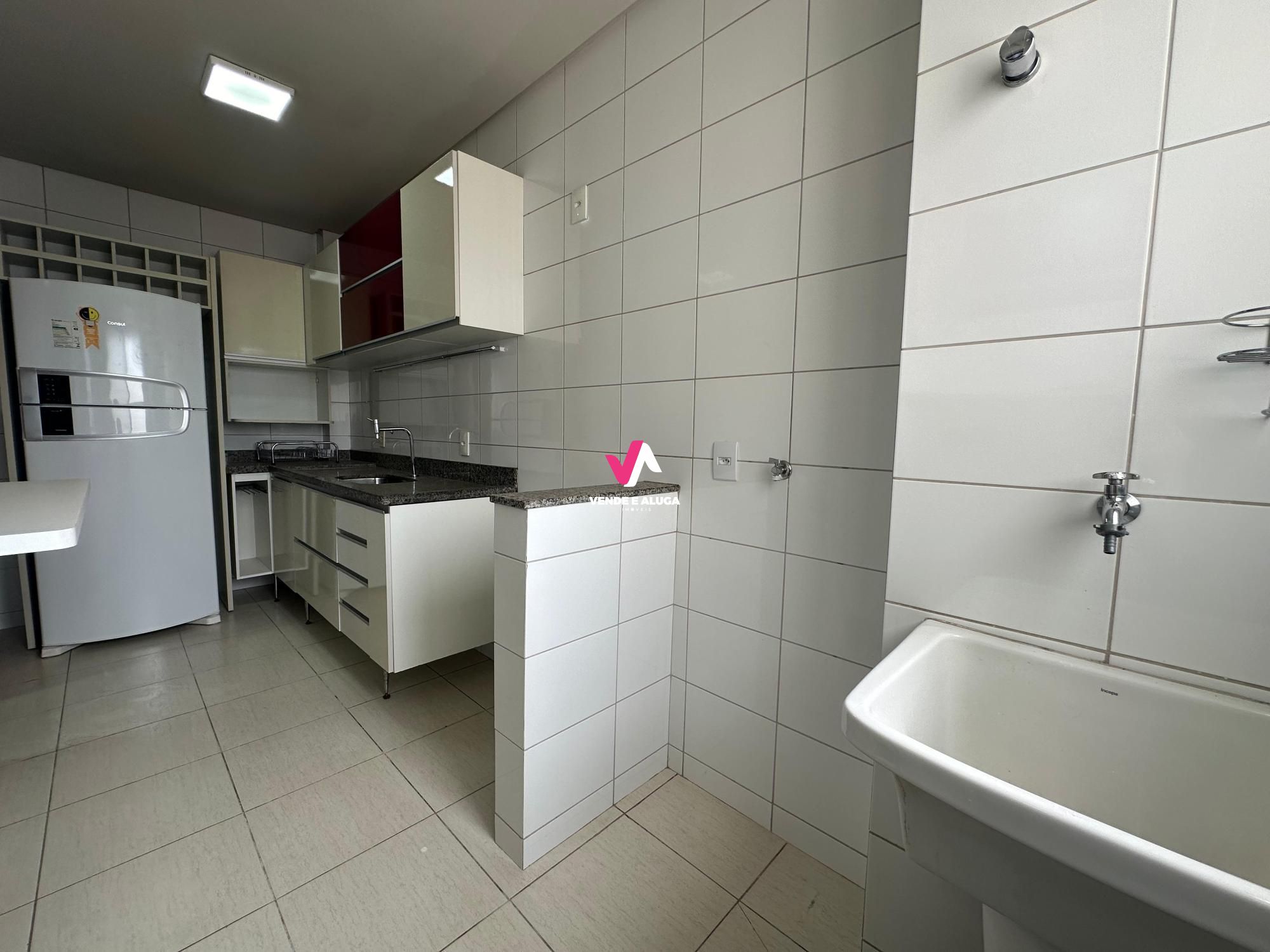 Apartamento à venda com 2 quartos, 69m² - Foto 4