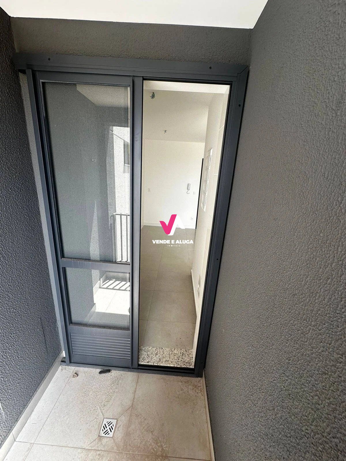 Apartamento à venda com 2 quartos, 66m² - Foto 11