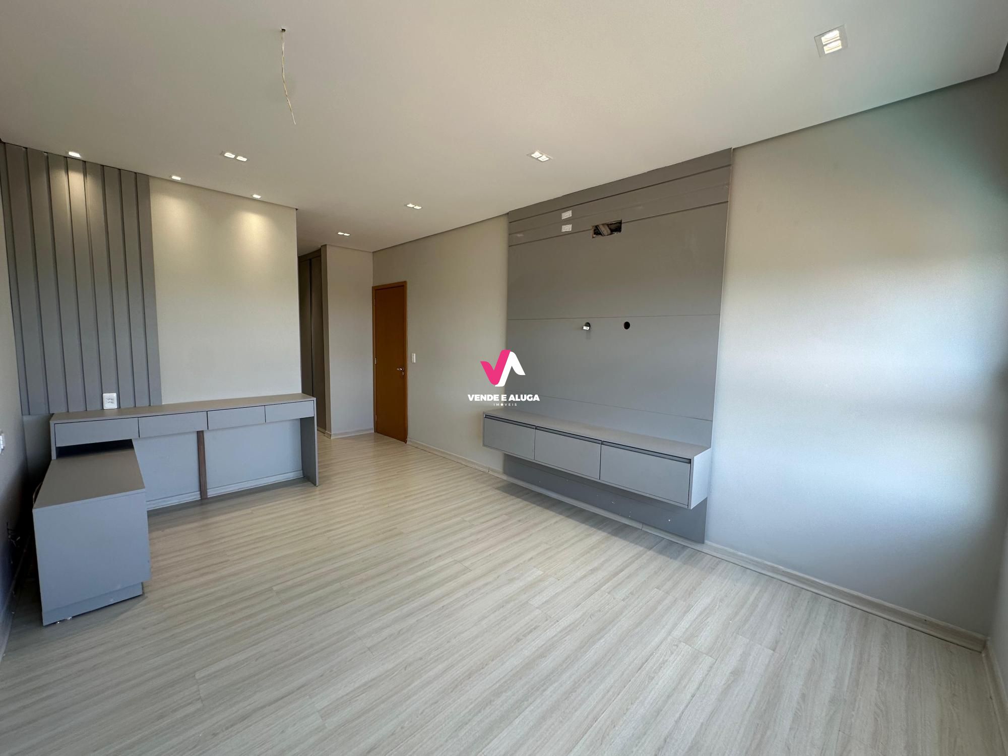 Apartamento à venda com 3 quartos, 240m² - Foto 8