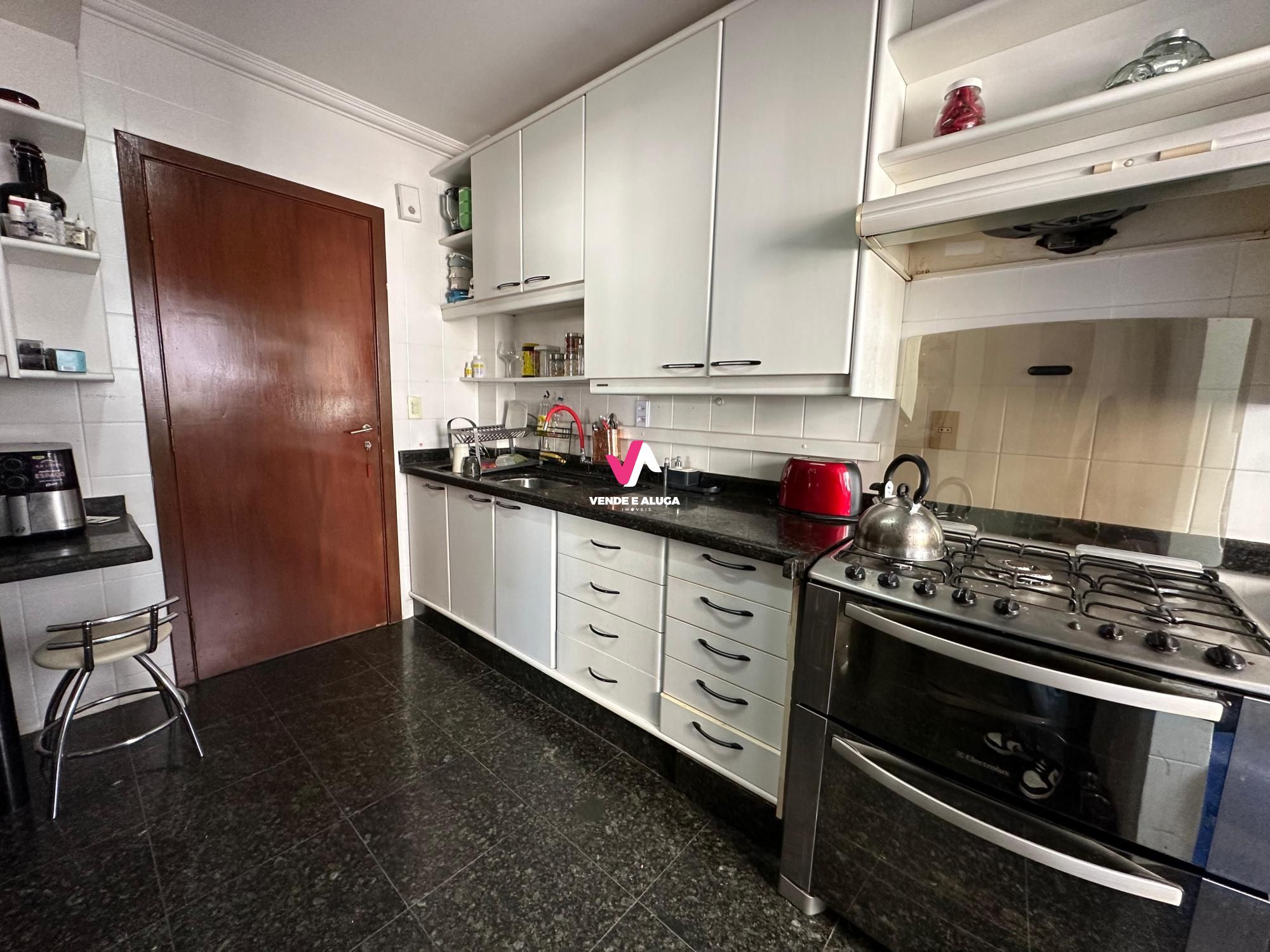 Apartamento à venda com 3 quartos, 115m² - Foto 14