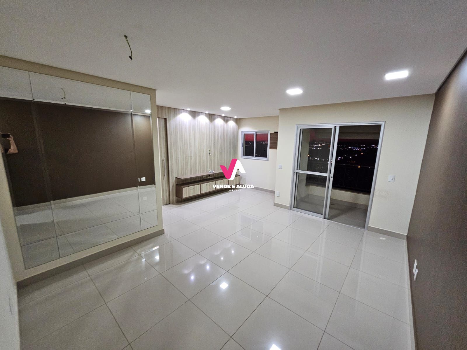 Apartamento à venda com 3 quartos, 76m² - Foto 5