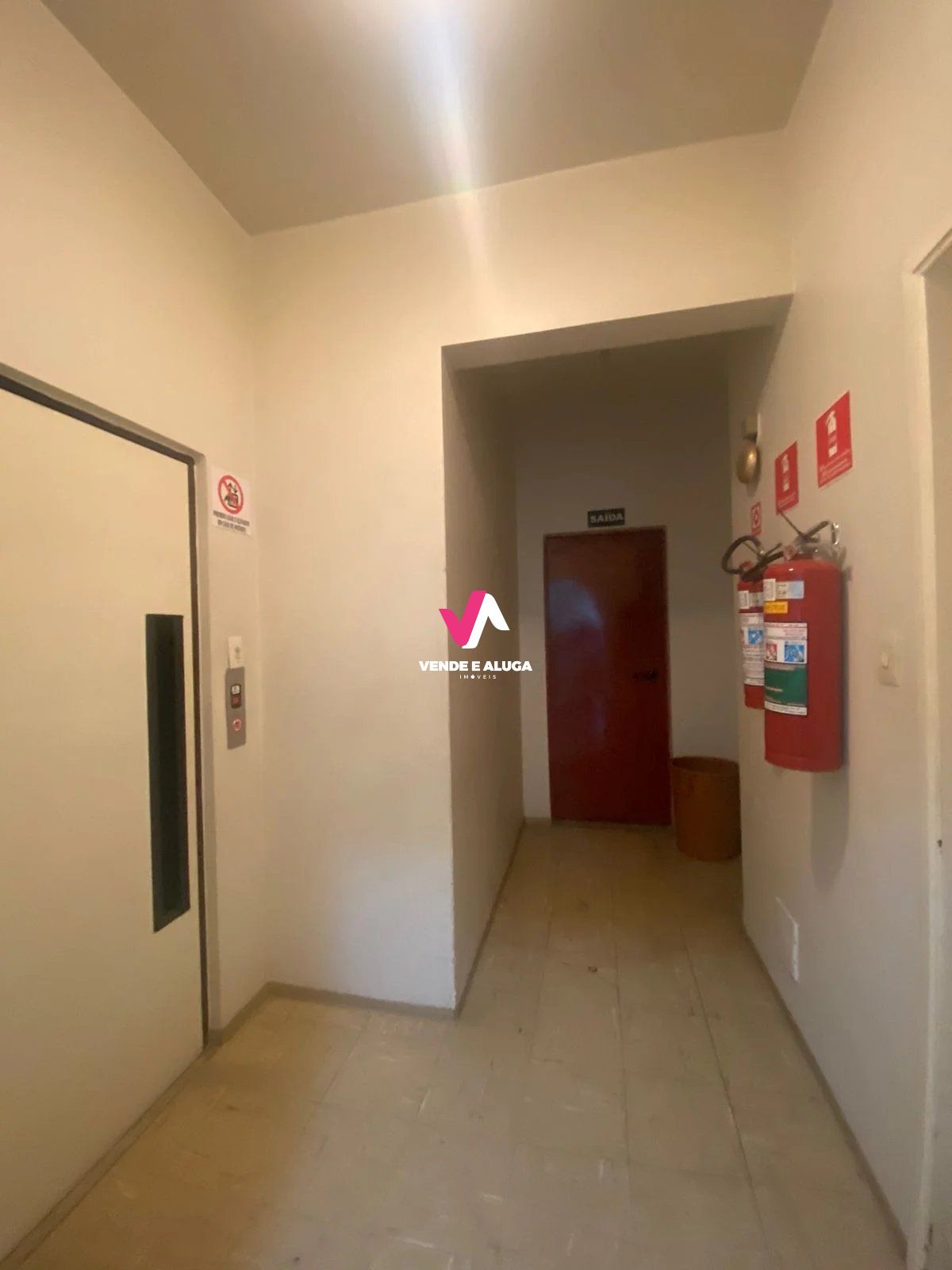 Apartamento à venda com 4 quartos, 302m² - Foto 4