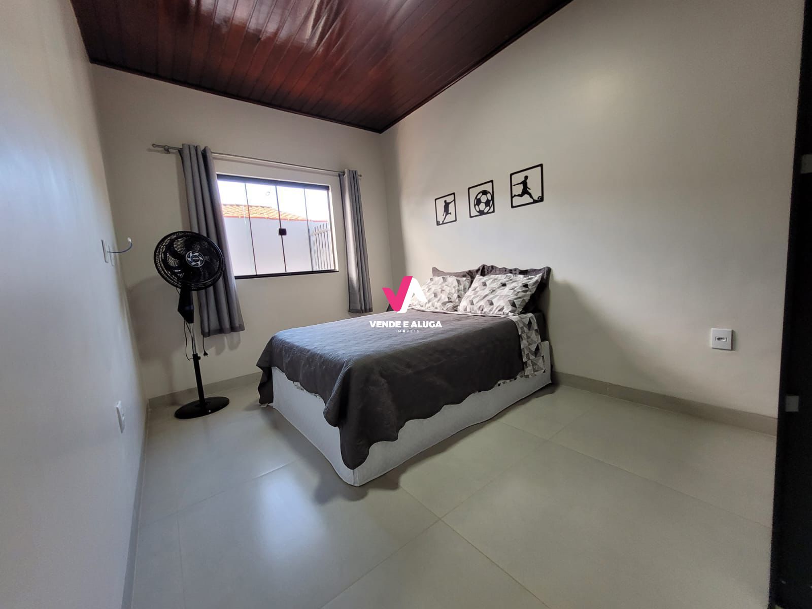 Casa à venda com 4 quartos, 185m² - Foto 10