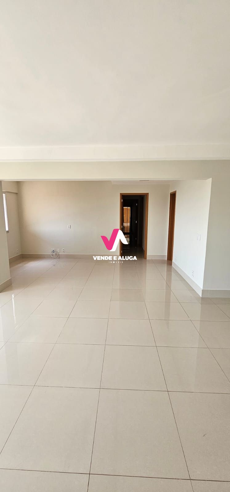 Apartamento para alugar com 3 quartos, 144m² - Foto 1